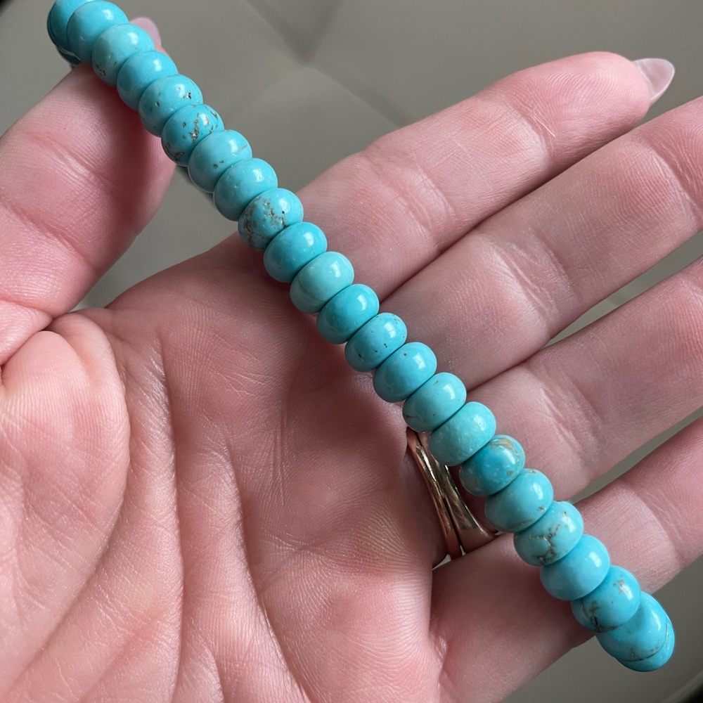 Bombshell Beads Turquoise Beaded Necklace - Picture 3 of 6